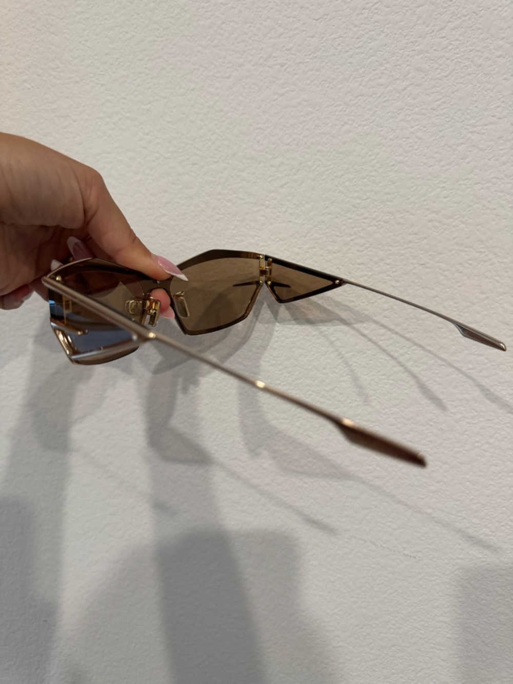 Givenchy gold sunglasses - Picture 4 of 6